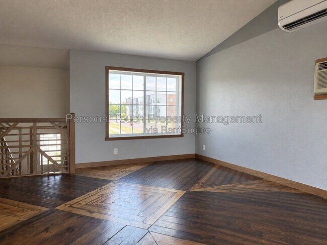 Building Photo - 6214 24th St S