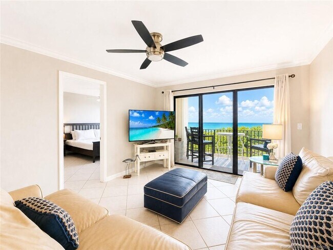 Building Photo - 7430 S Ocean Dr