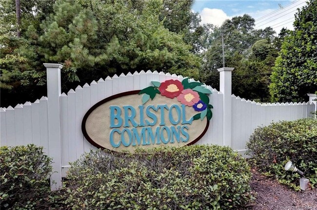 Building Photo - 1005 Settlement Dr