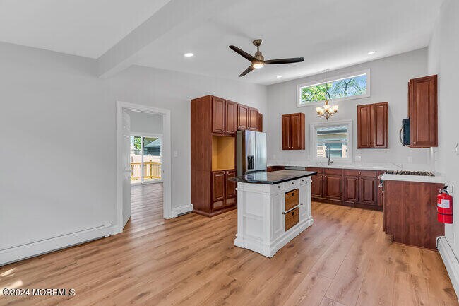 Building Photo - 30 Cedar St