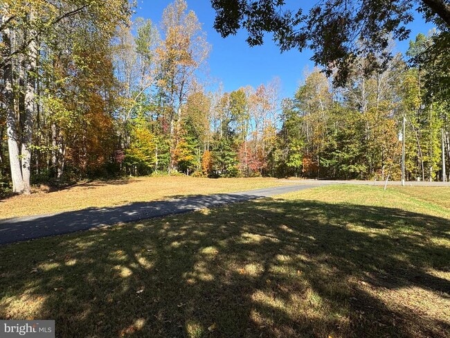 Building Photo - 5 Artillery Dr