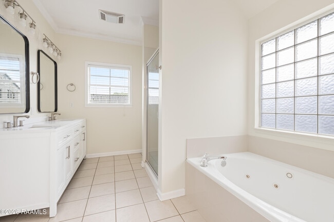 Building Photo - 133 Wild Rose Ln