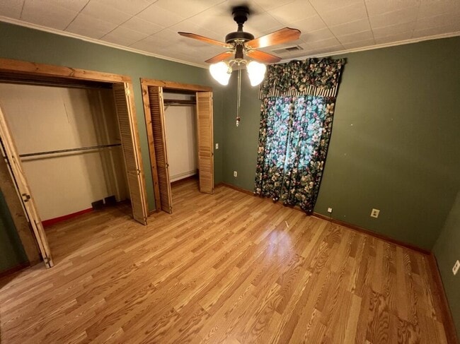 Building Photo - Spacious 5-Bedroom Home in Prime Zachary Location