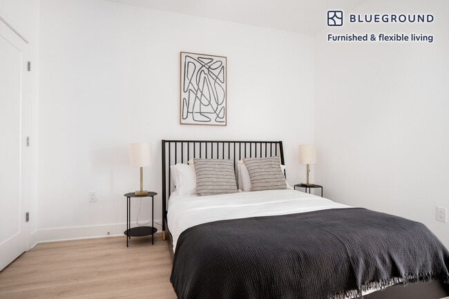 Building Photo - 40 Patterson St NE