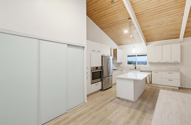 Building Photo - 5605 Soledad Mountain Rd