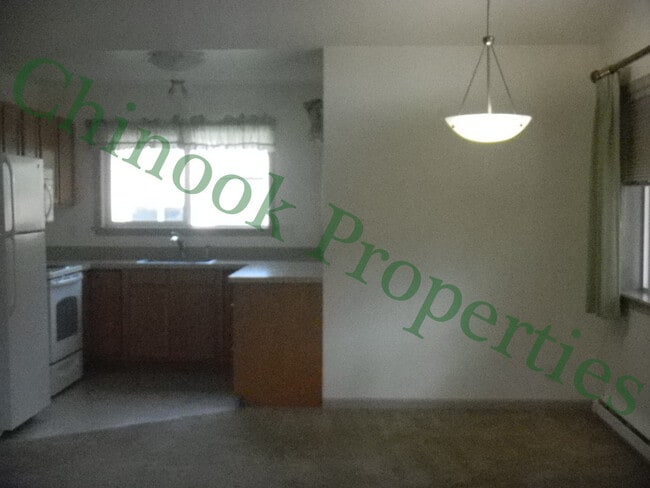Building Photo - 2 Bedroom Cottage in Southeast Eugene