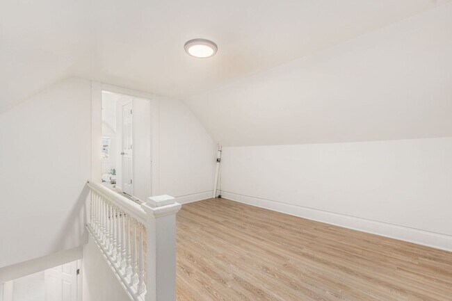 Building Photo - 1109-1111-1111 Franklin Ave