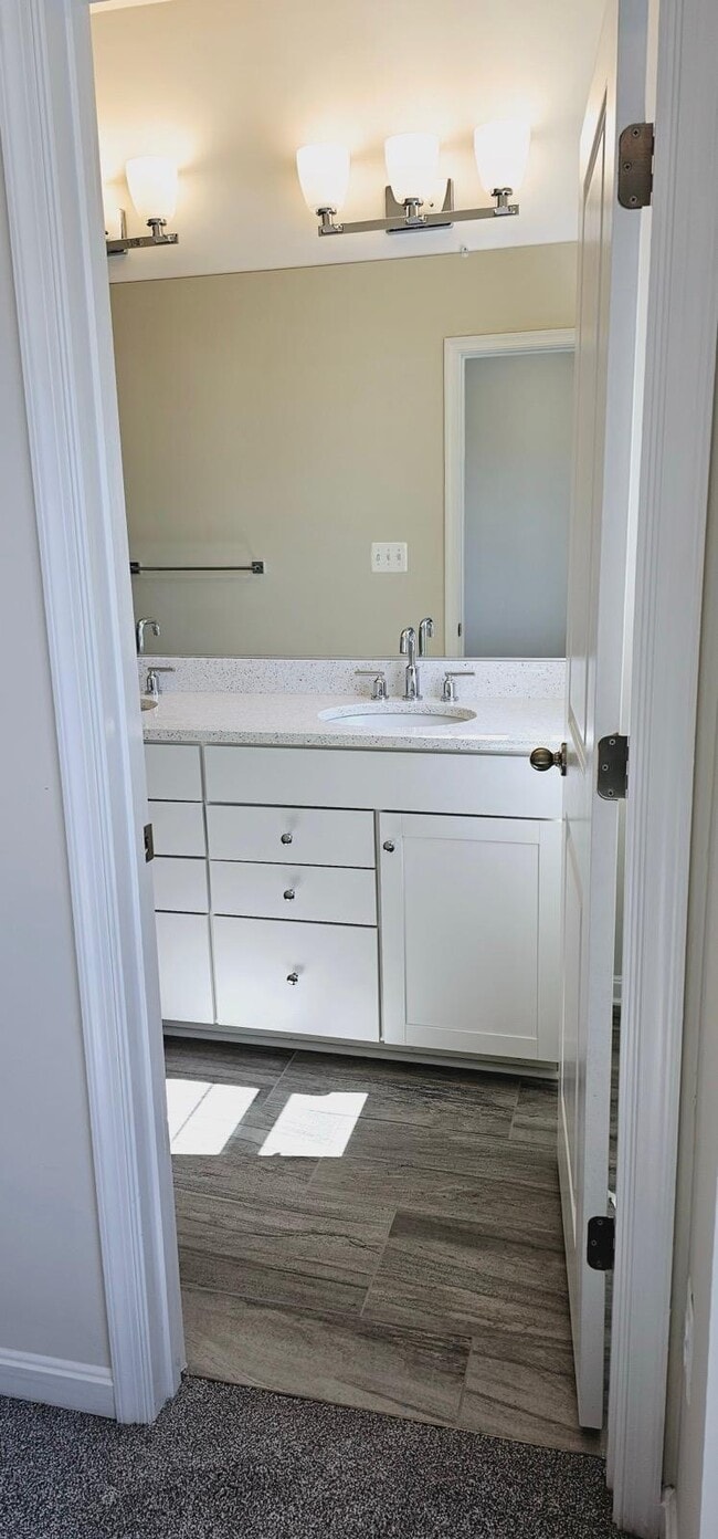 Building Photo - 2550 Hopton Ln