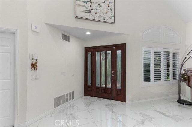 Building Photo - 4 Bayview