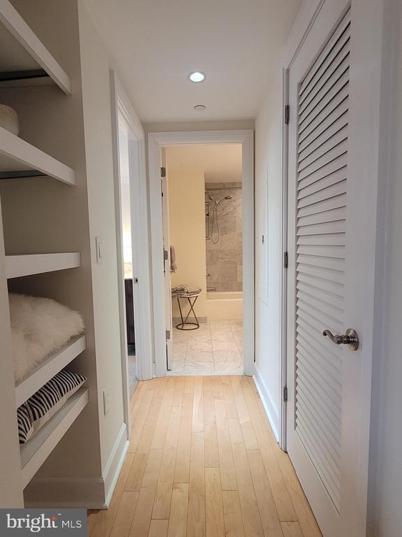 Building Photo - 1701 Locust St