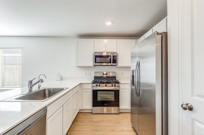 Building Photo - 22835 Prairie Dog Rd