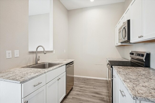 Building Photo - 516 Wood Dr