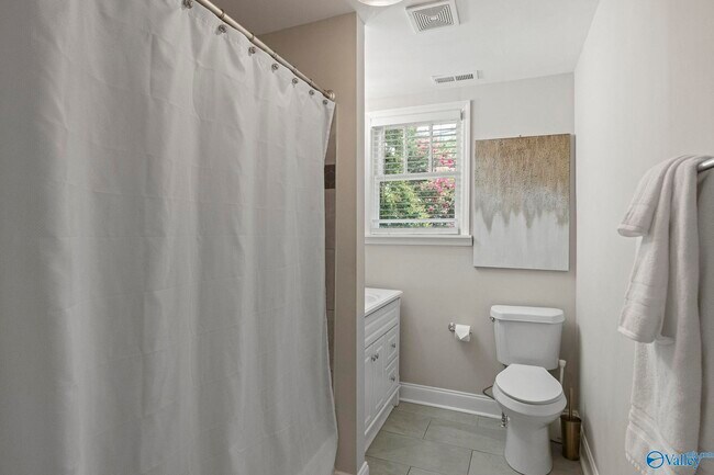 Building Photo - 4286 Sullivan St