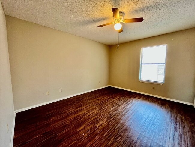 Building Photo - 3055 Olympia Dr