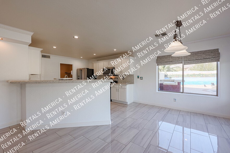 Building Photo - 10402 E Nice Ct