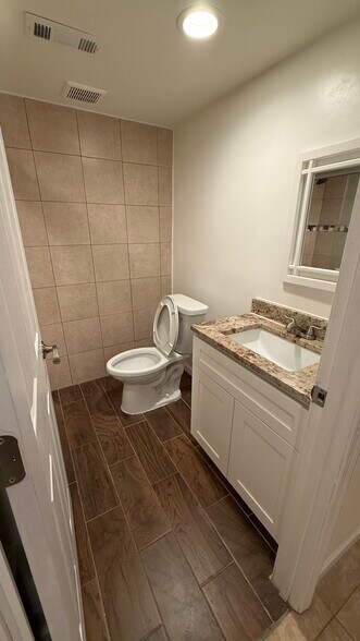 Building Photo - 7415 Fountain Head Dr