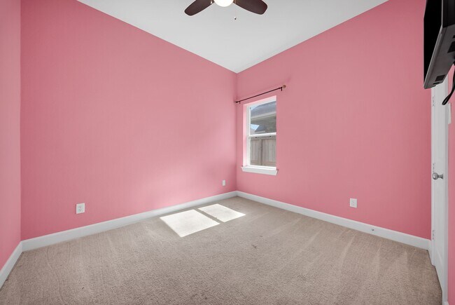 Building Photo - 407 Micaela Meadows Ct
