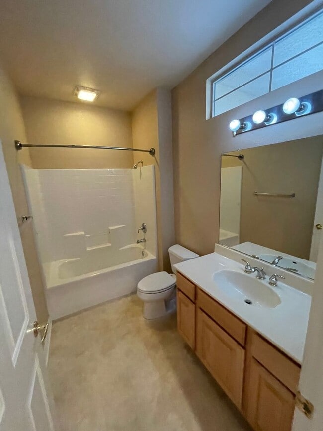 Building Photo - BEAUTIFUL DEL WEBB 55+ ADULT COMMUNITY TAH...