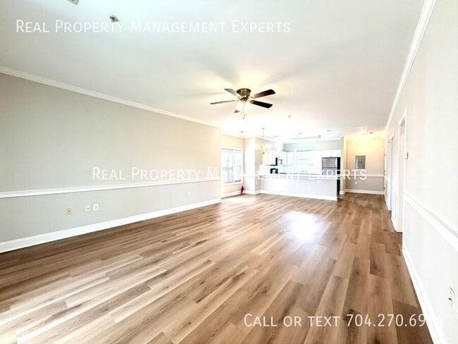 Building Photo - 8969 Meadow Vista Rd