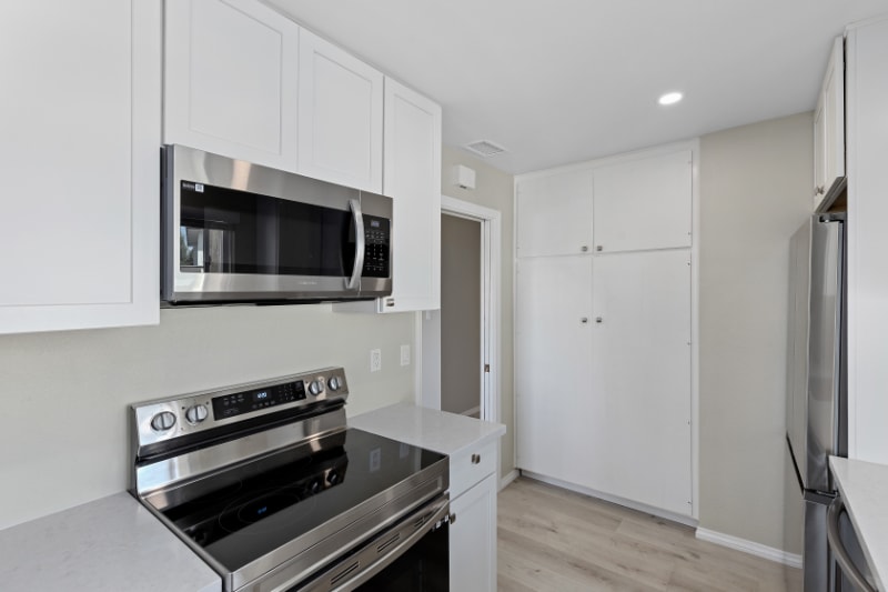 Building Photo - 1001 La Pluma Ct