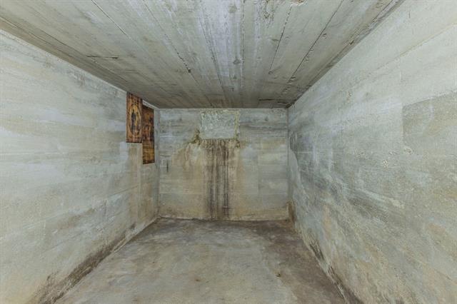 Building Photo - 2200 Montrose St