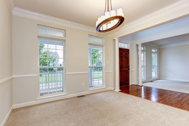 Building Photo - 2705 Mae Wade Ave