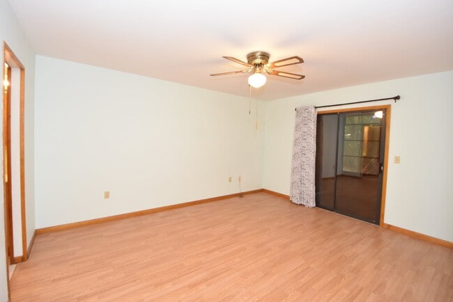Building Photo - Lovely, 2 bedroom townhome in the Villages...