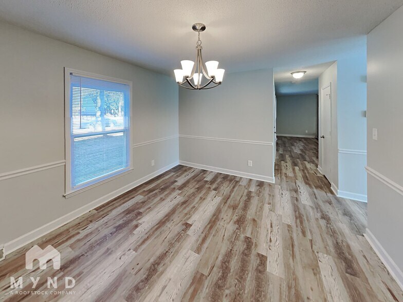 Building Photo - 7907 Red Lantern Rd