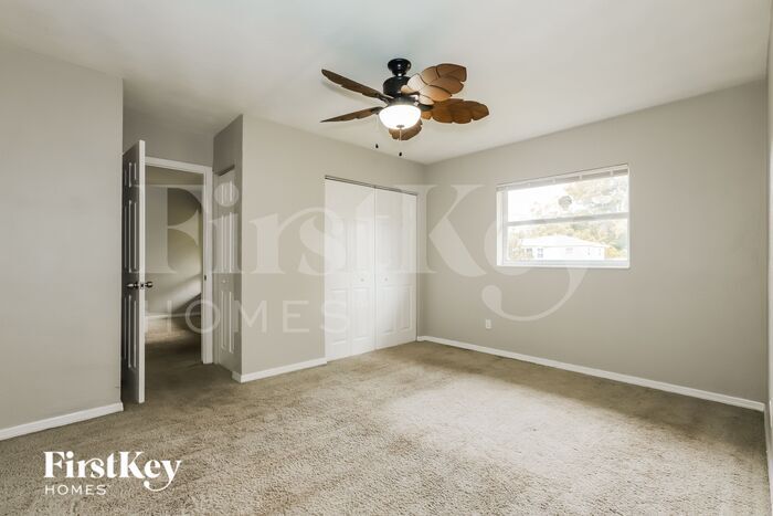 Building Photo - 1025 Sunrise Ct
