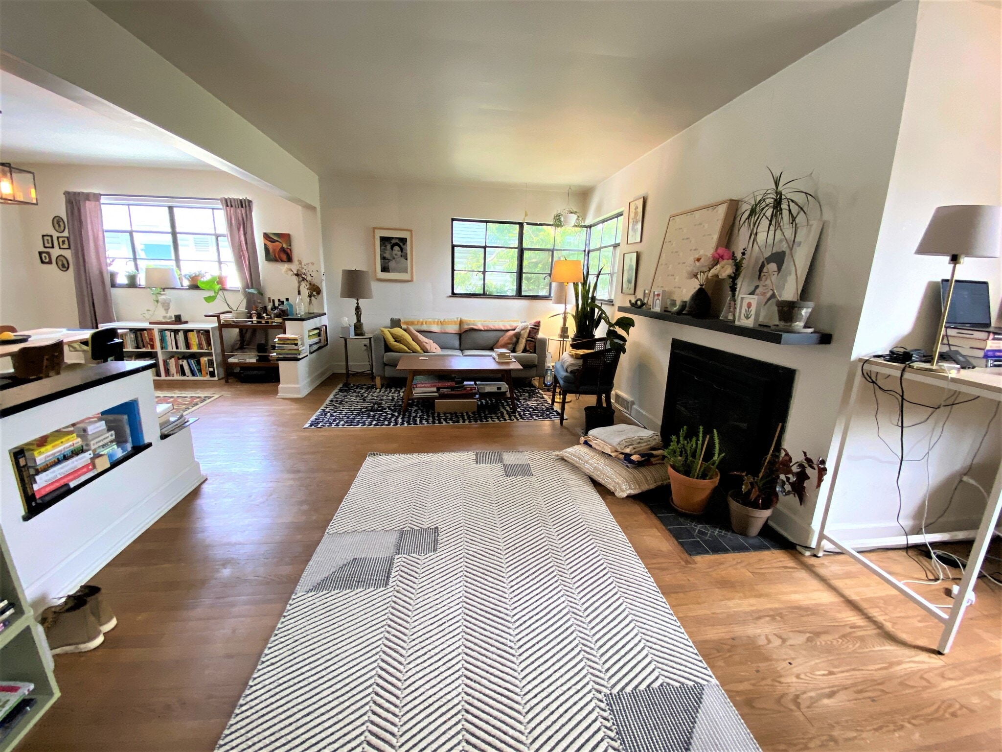 Living Room - 1614 Ferndale Pl