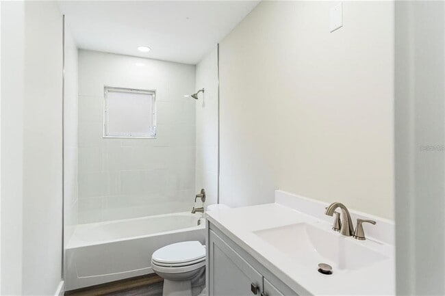 Building Photo - 616 Water Rd