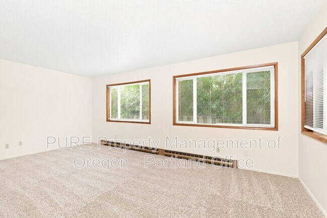 Building Photo - 1113 SE 27th Ave