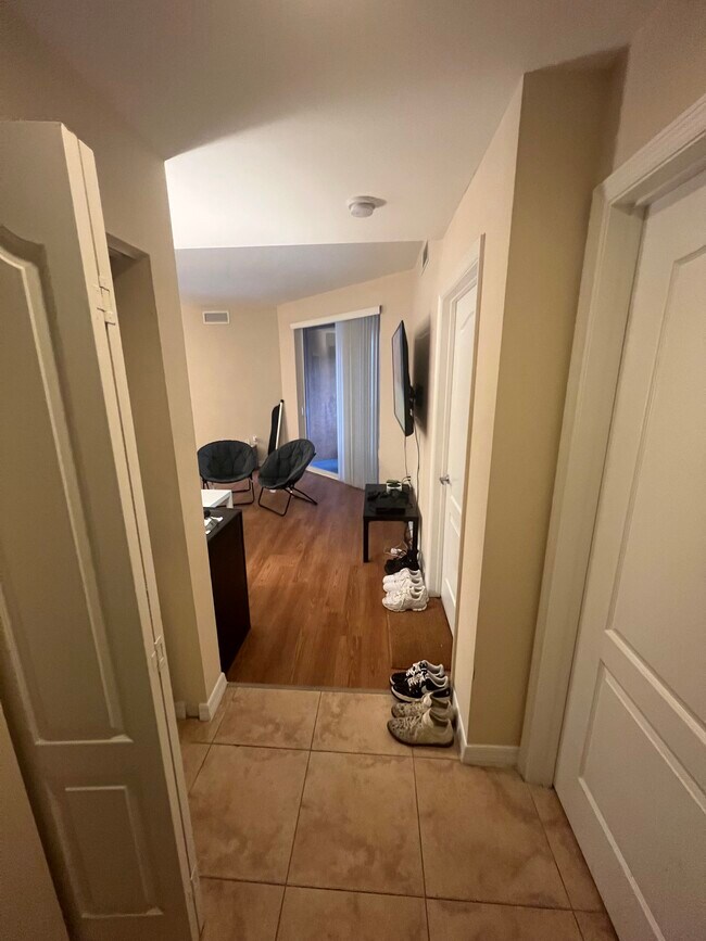 Building Photo - 6630 SW 57th Ave