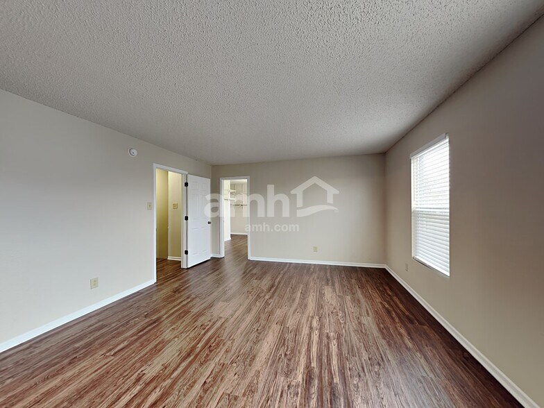 Building Photo - 9559 W Stargazer Dr