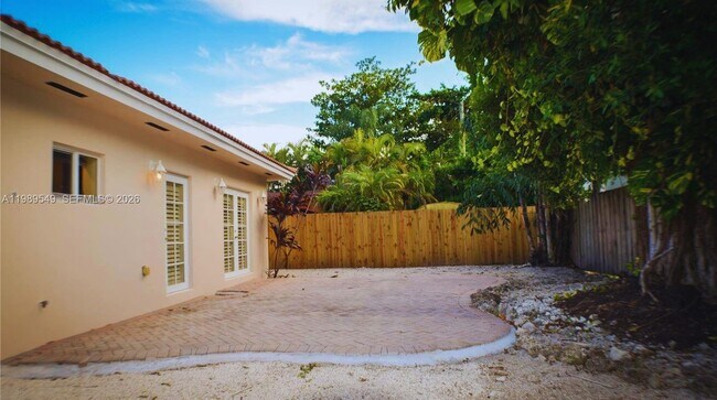 Building Photo - 7048 SW 83rd Ct