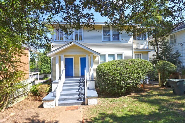 Building Photo - 1016 Laurens St