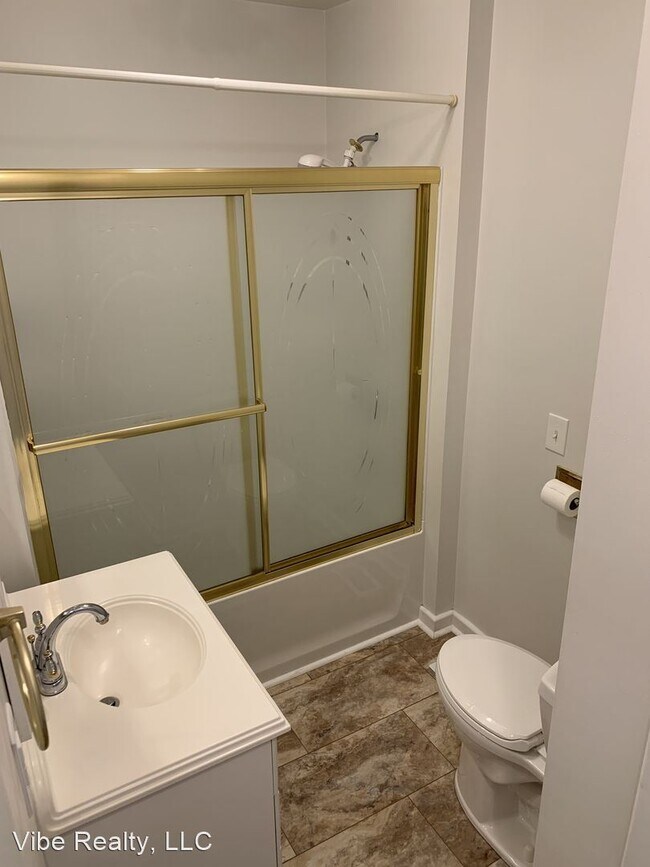 Building Photo - 1 br, 1 bath House - 222 Dupont Ave