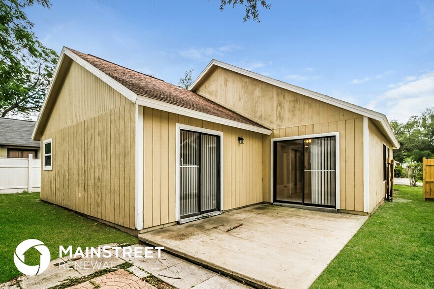 Building Photo - 609 Conure St