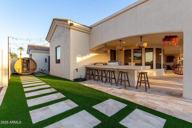 Building Photo - 2506 S 186th Dr