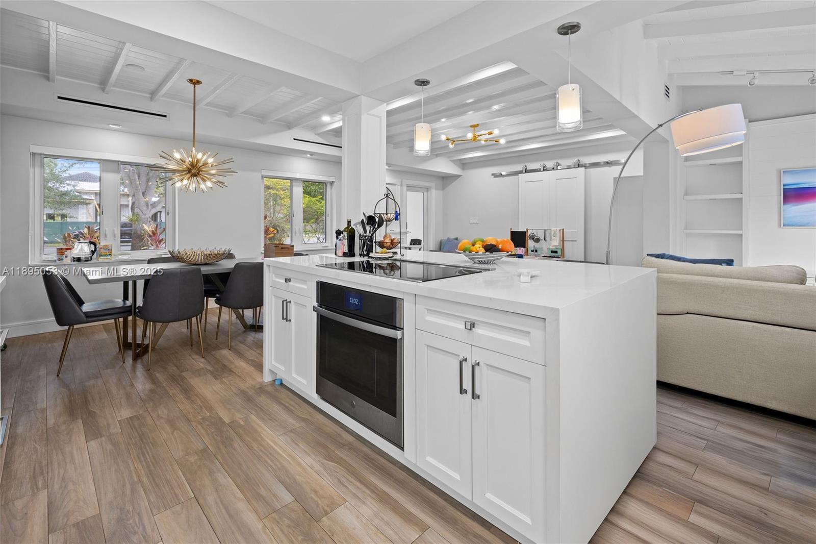 Building Photo - 90 NE 106th St