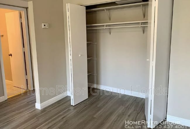 Building Photo - 3206 W Azeele St