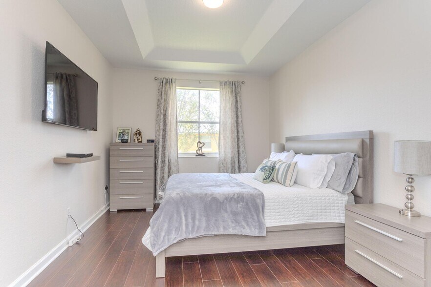 Building Photo - 2320 Shoma Ln