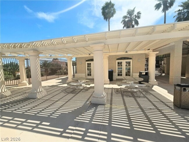 Building Photo - 437 Mayan Dr