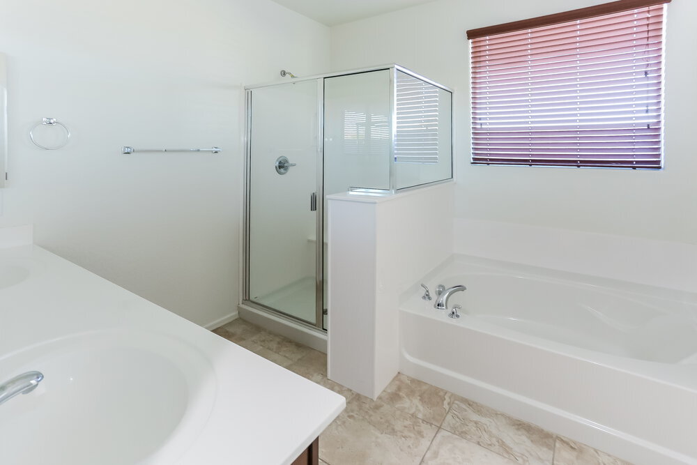 Building Photo - 6405 S 47th Dr