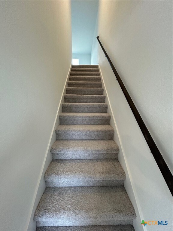 Building Photo - 1605 Pile Trl