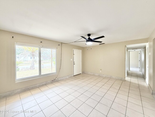 Building Photo - 1635 Nassau St