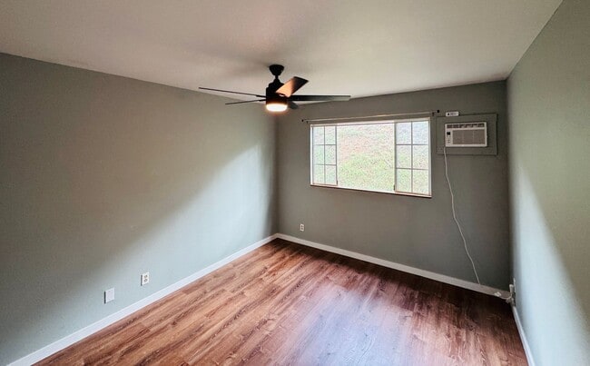 Building Photo - 1 Bedroom 1 Bath near Kaneohe Bay Drive