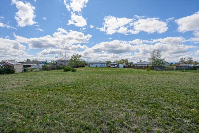 Building Photo - 2765 Bandera Dr