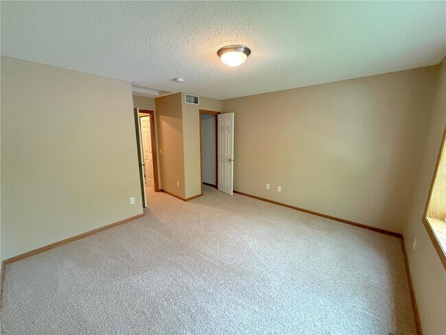 Building Photo - 5418 Fawn Meadow Curve