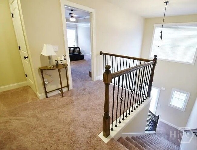 Building Photo - 157 Putters Dr